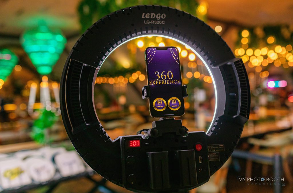 360 photo booth hire in Horndean